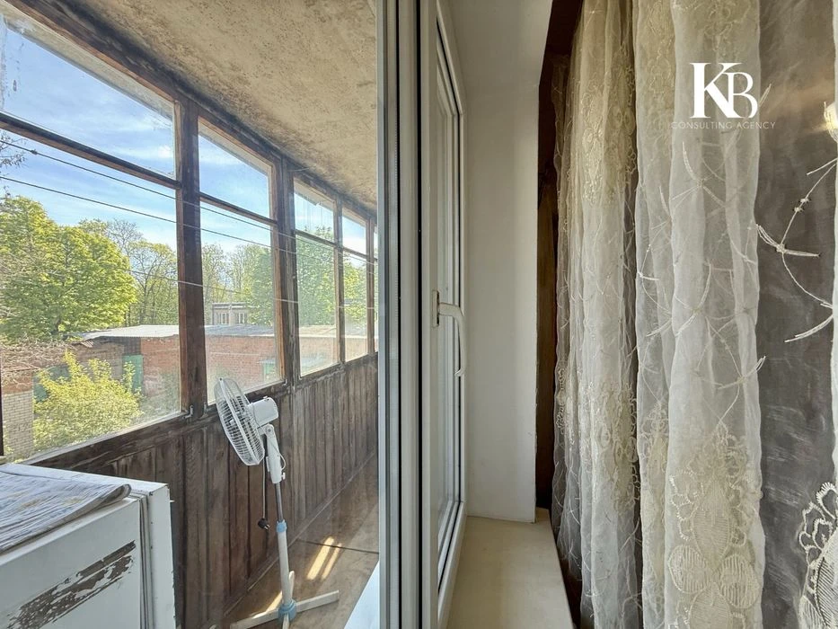 Продам 3 комнатную квартиру 12 Квартал, ул.Гладкова, Тера.