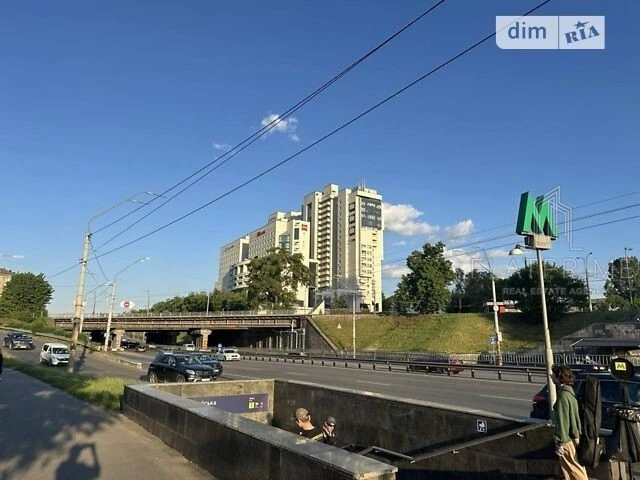 Sale of 3-room apartment 68.5 sq. m. on Zelenyho Klyna 6 street • ID