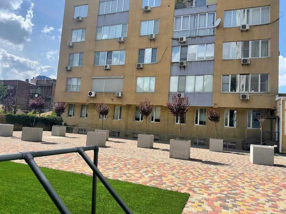 Apartment for sale in the center (3G Zhukovsky St.)