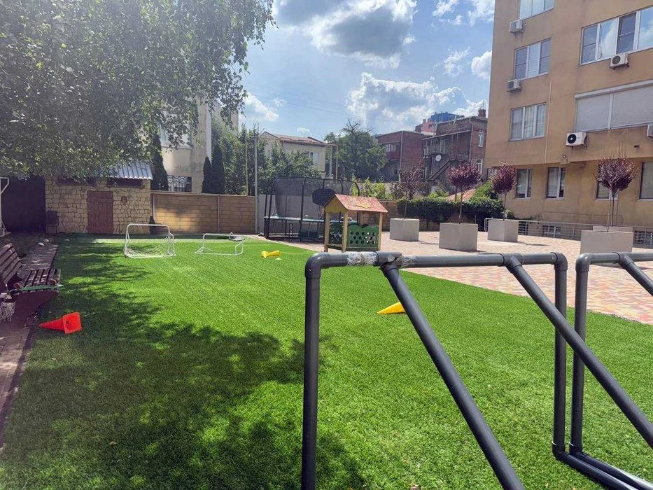Apartment for sale in the center (3G Zhukovsky St.)