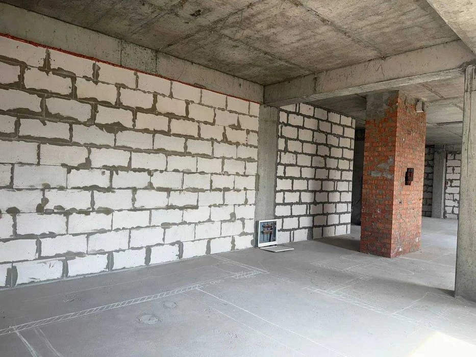 Apartment for sale in the center (3G Zhukovsky St.)