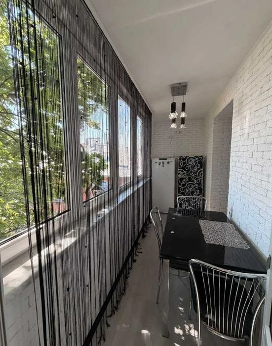 STALIN%KA! RC! Beketova! 1 min Selling 2-room apartment 75 m2 with a large balcony