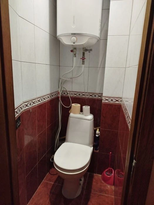 Three-room apartment on Roman Shukhevych Avenue 4 from the owner