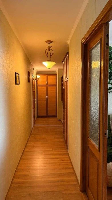 Терміново продам 2 кімн квартиру в цегляному будинку