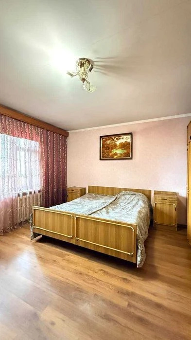 Терміново продам 2 кімн квартиру в цегляному будинку