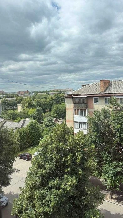 Терміново продам 2 кімн квартиру в цегляному будинку