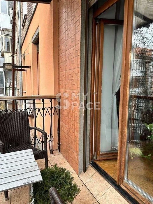 3-room apartment for sale, Yevhena Hutsala Lane, 3, Pecherska metro station, La