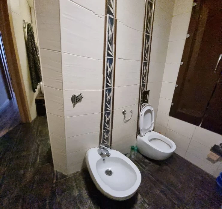 I am selling 3 sq.m. in the city of Zakhysnyky Ukrainy.