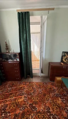 For sale 3-room apartment in Severnaya Saltovka, ul. Metrostroiteley 27