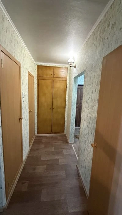 For sale 3-room apartment in Severnaya Saltovka, ul. Metrostroiteley 27