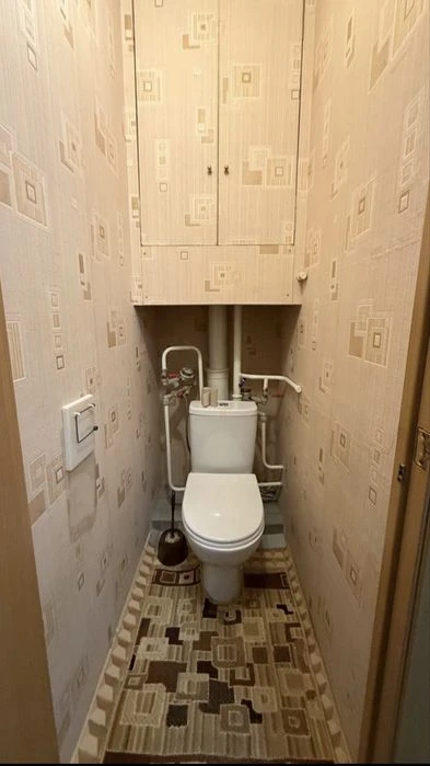 For sale 3-room apartment in Severnaya Saltovka, ul. Metrostroiteley 27