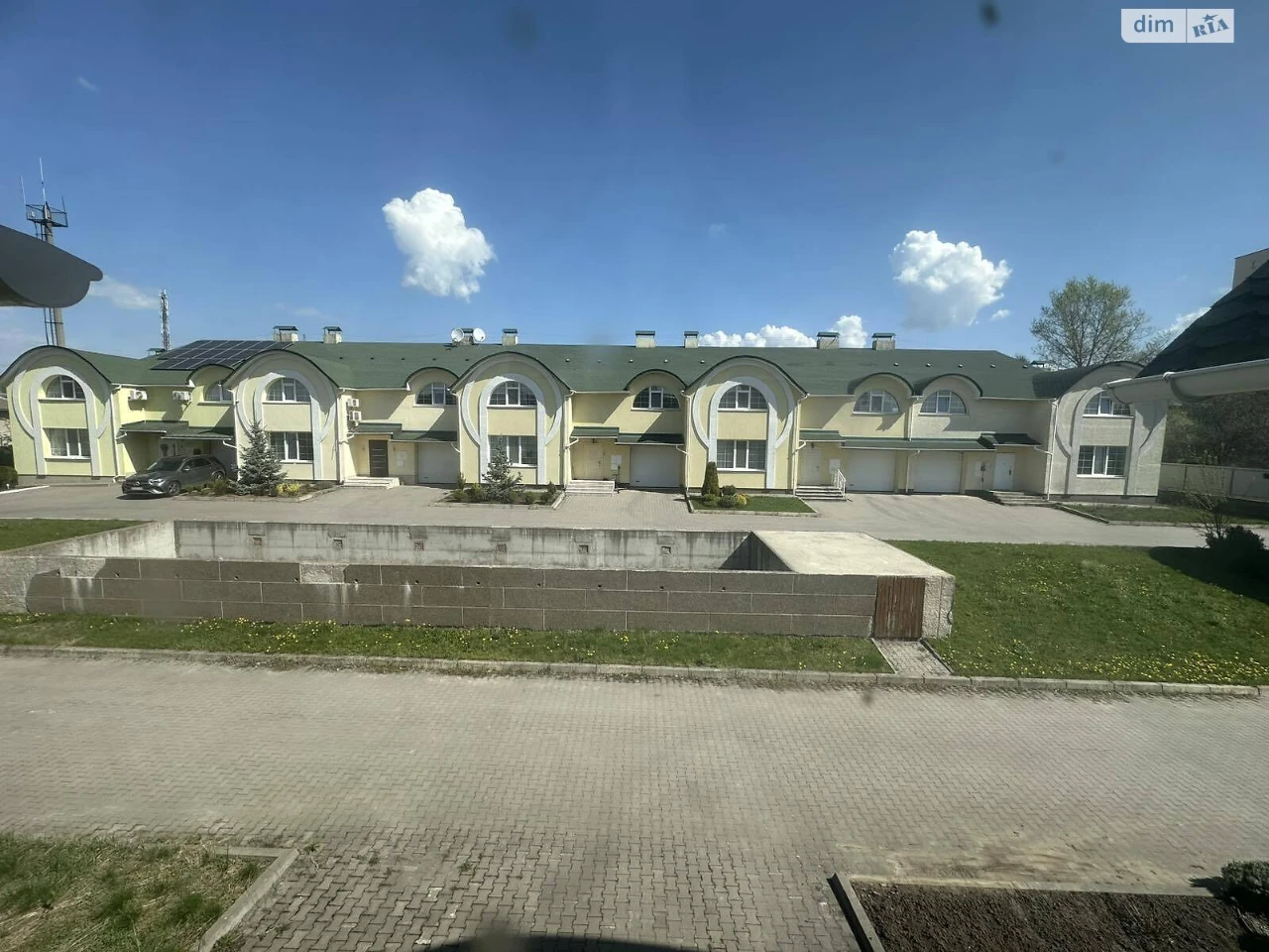 Продаж Таунхаус Виставка