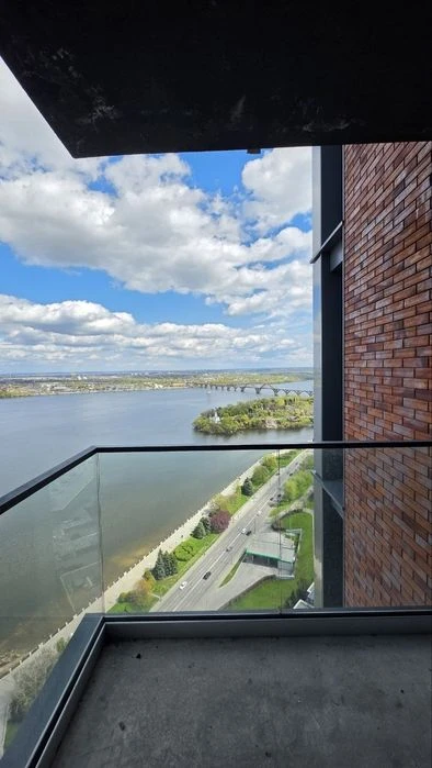 Sale of 3.k. Mayak residential complex (EXCLUSIVE, KEYS)