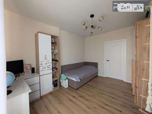Sale of 2-room apartment 70.5 sq. m. on Oleny Telihy St. 25, apt. 9