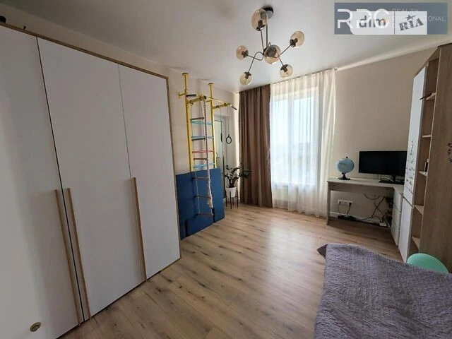 Sale of 2-room apartment 70.5 sq. m. on Oleny Telihy St. 25, apt. 9