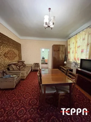 Продажа 2-комнатной квартиры с гаражом, Запорожье