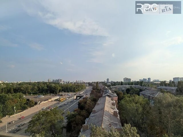 Sale of 2-room apartment 70.5 sq. m. on Oleny Telihy St. 25, apt. 9