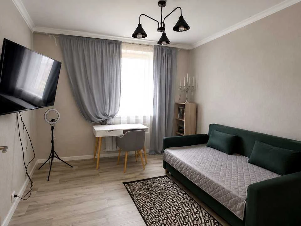 Apartment. Kharkiv, Gvardeytsiv-Shyronintsiv st.