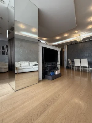 Продается 3 к квартира, Центр, ЖК Мост-Сити,