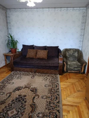 Продам квартиру 3-х комн Фестивальная