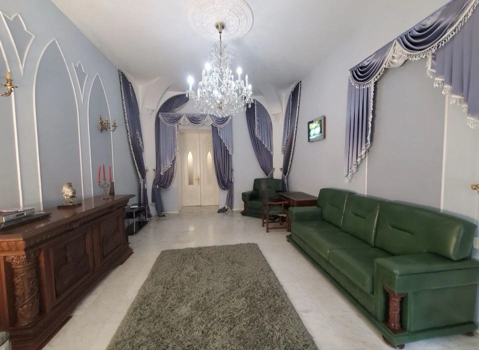 URGENT SALE of a 2-level apartment! Saksaganskoho 22B