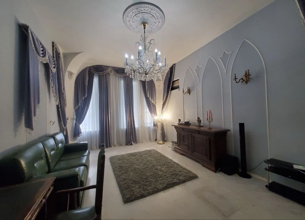 URGENT SALE of a 2-level apartment! Saksaganskoho 22B