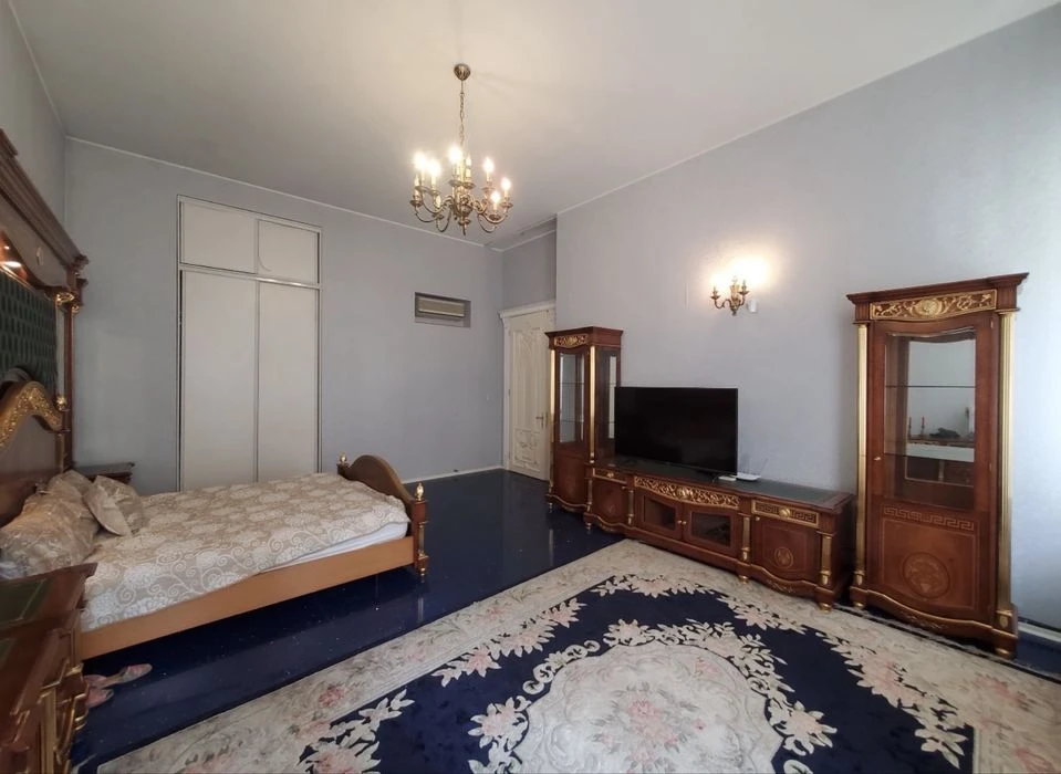 URGENT SALE of a 2-level apartment! Saksaganskoho 22B