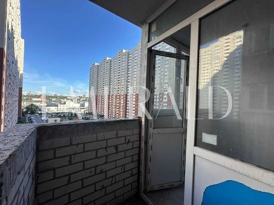 Spacious 2-room apartment for sale. Finishing work done! There is a gene