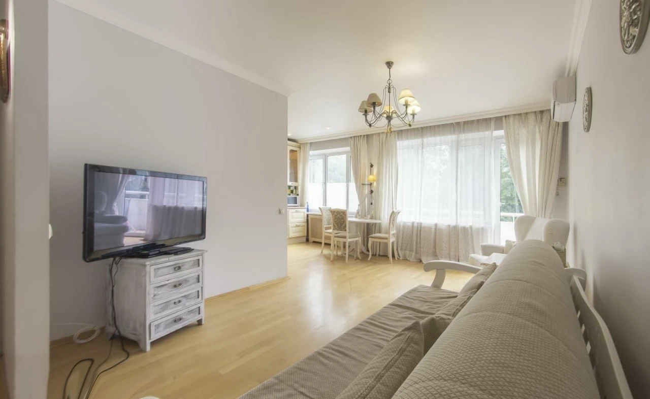 Sale of a 2-room apartment of 60 m², Vynogradny lane, 1/11