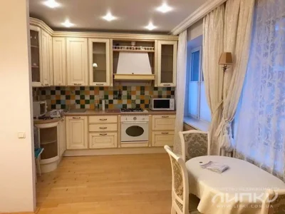 Sale of a 2-room apartment of 60 m², Vynogradny lane, 1/11