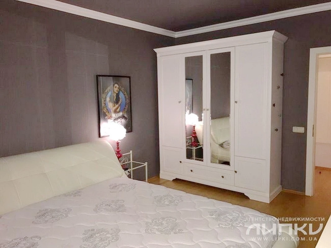 Sale of a 2-room apartment of 60 m², Vynogradny lane, 1/11