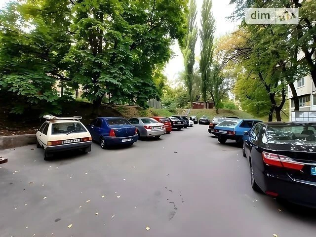 For sale 1-room apartment 40 sq. m on the descent of Klovsky 20 • ID 34683