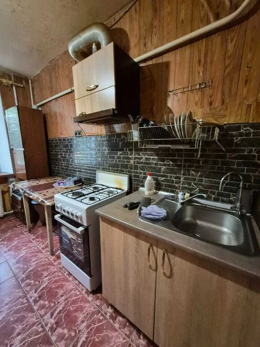 Продажа 3 к. кв. в кирпичном доме, ул. Бочарова (возле пар