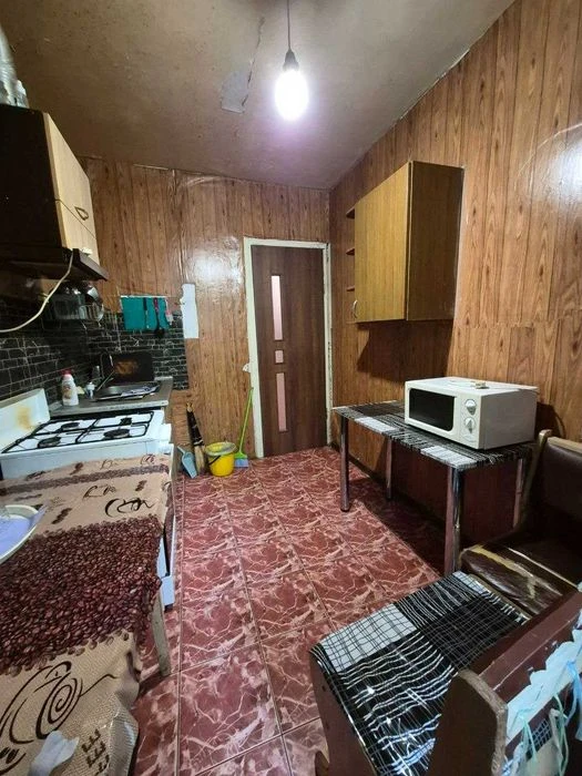Продажа 3 к. кв. в кирпичном доме, ул. Бочарова (возле пар