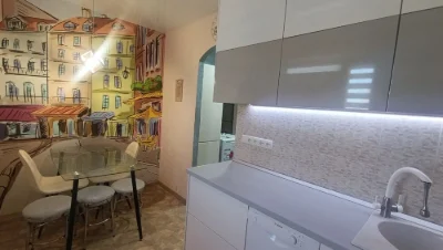 Продаж 3 кімн.кв 6/9 у Південному мкрні(центр)