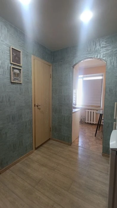 Продаж 3 кімн.кв 6/9 у Південному мкрні(центр)