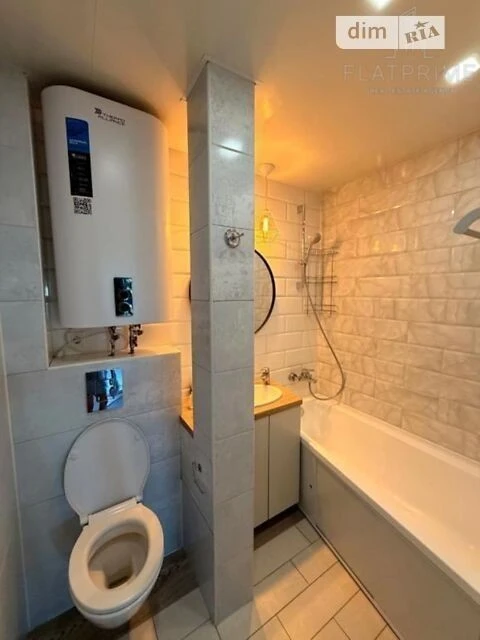 Sale of 1-room apartment 31 sq. m. on Myroslava Popovycha 8A street •