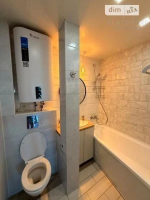 Sale of 1-room apartment 31 sq. m. on Myroslava Popovycha 8A street •