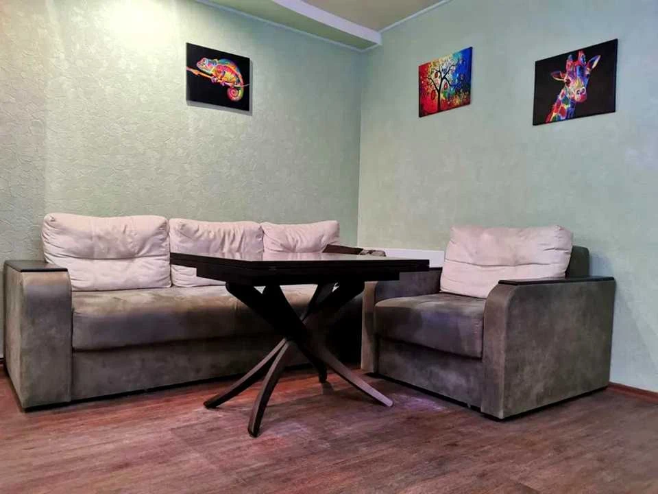 Квартира. Харьков, Героев Харькова просп. (Московский)