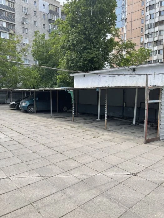 Продам место на стоянке Глушко 1/1 Бювет