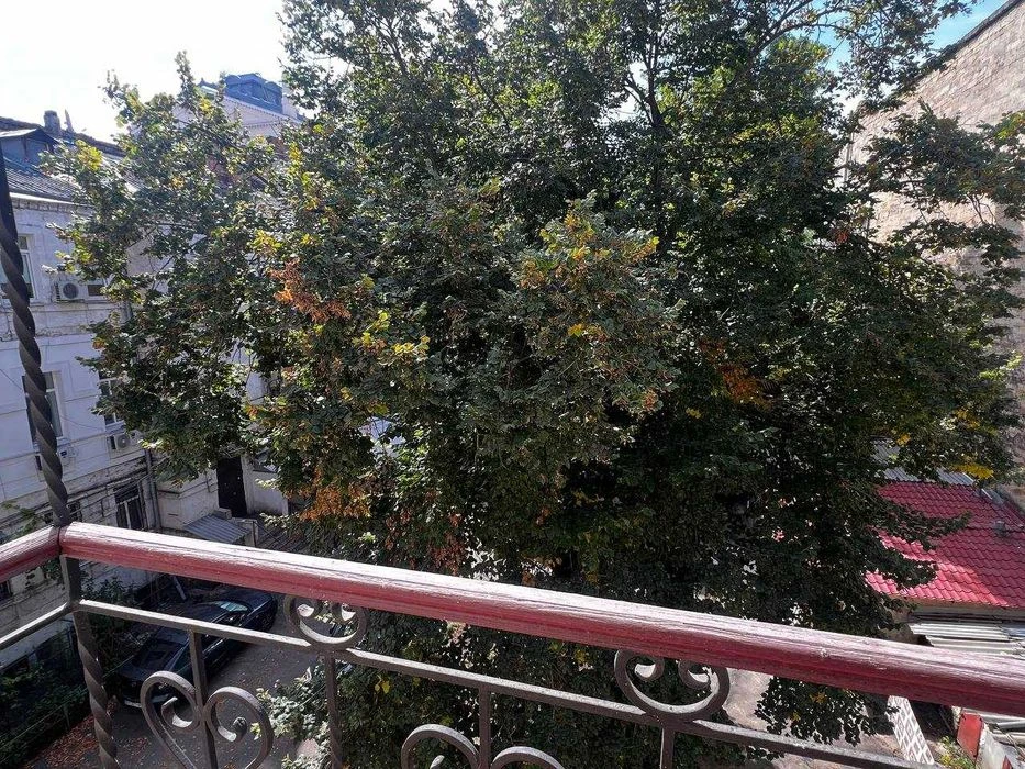 Продам 3-комнатную квартиру на ЧАЙКОВСКОГО рядом с ОПЕРНЫМ Т
