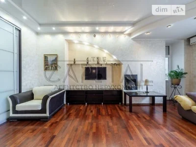 Sale of 3-room apartment 116 sq. m on Viacheslav Chornovola Street 2