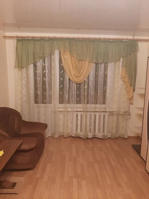 Продам 4-к квартиру Раойн Титова. 4-этаж.