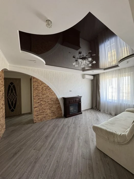3-room apartment for sale with parking space in Peski district