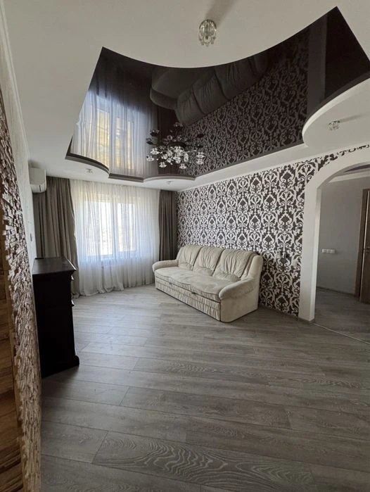 3-room apartment for sale with parking space in Peski district