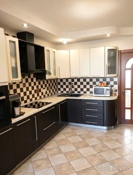 3-room apartment, 102 square meters. m