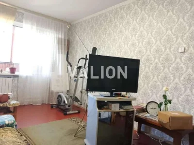 For sale 2 rooms. Radunska 18 A. Troeshchyna.