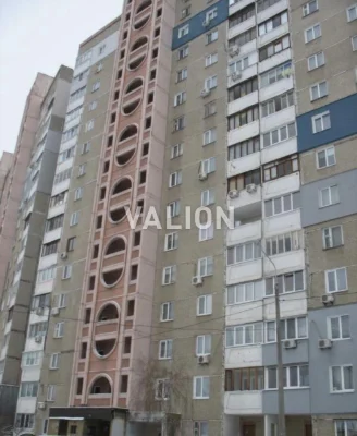 For sale 2 rooms. Radunska 18 A. Troeshchyna.