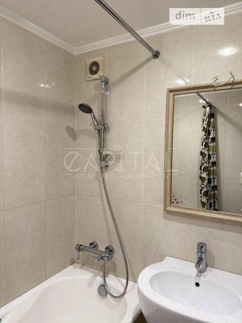 Продаж 2к квартири 73 кв. м на бул. Дарницький 8 • ID 346580