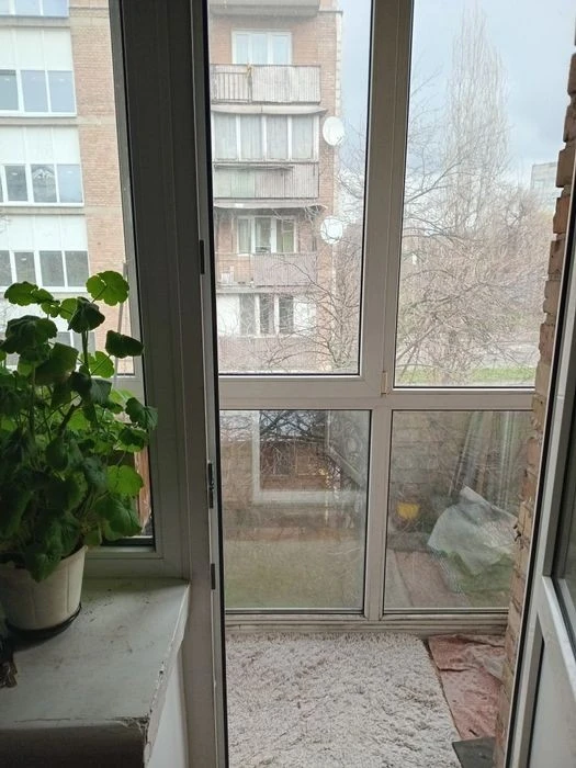 1 sq m for sale, in the Podilskyi district.